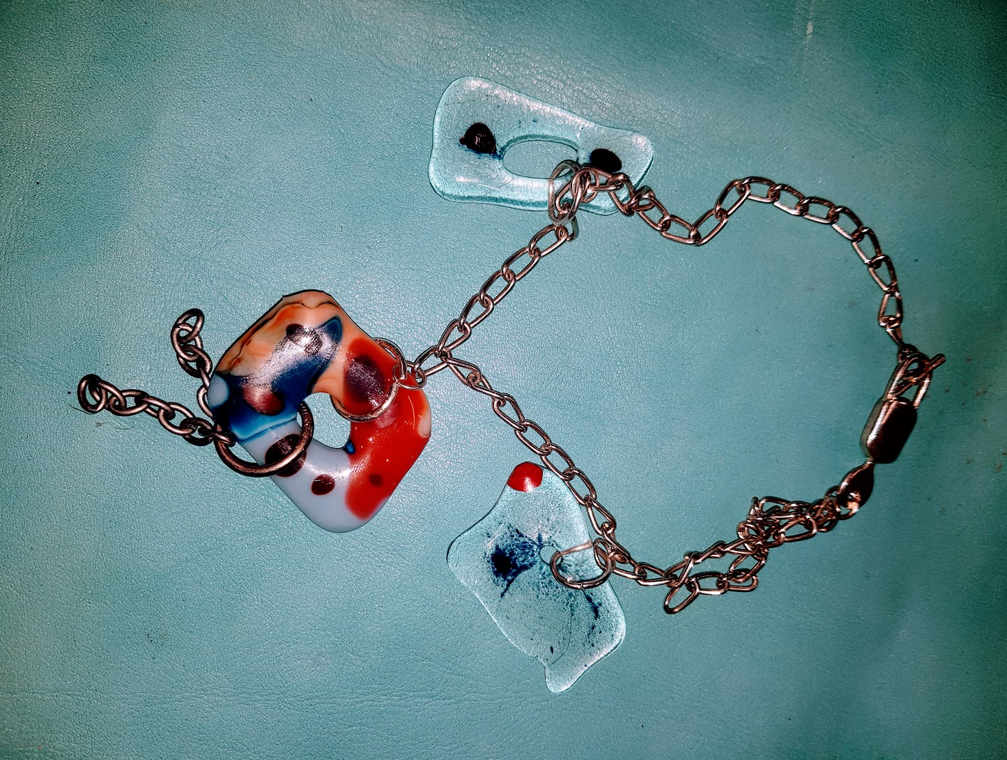 sOs. GlaSS Choker IIII