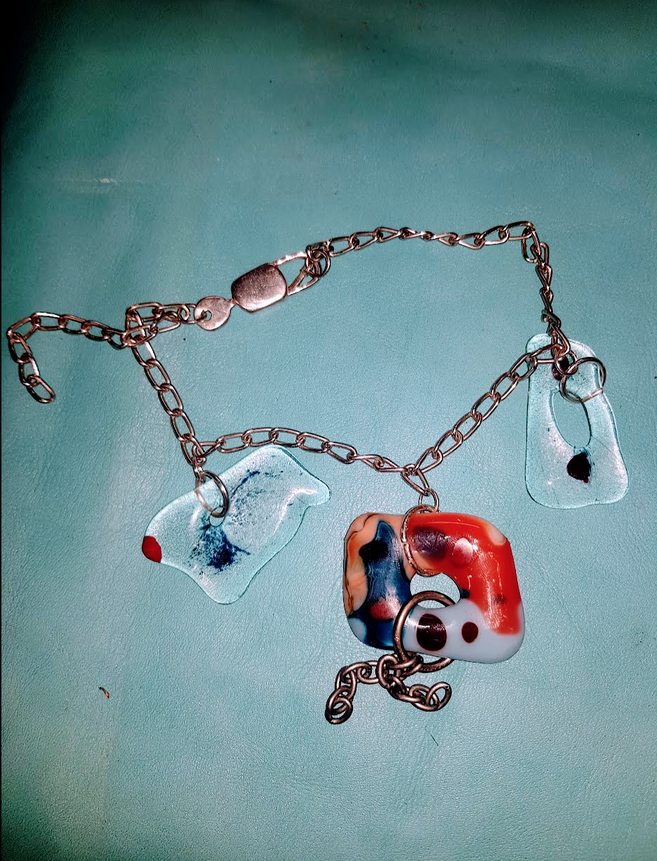 sOs. GlaSS Choker IIII